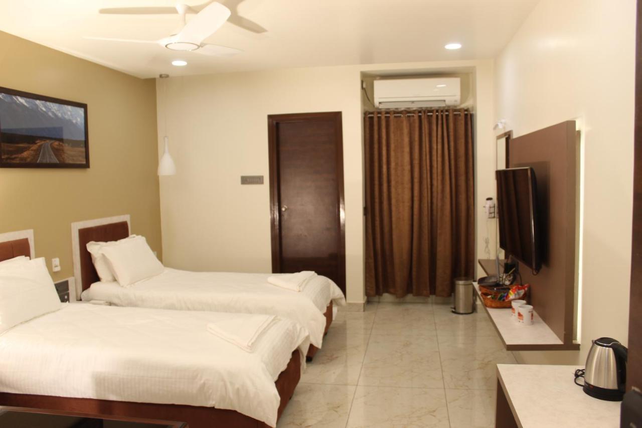 Hotel Kumbhakarna Guntūr Extérieur photo